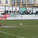 Radek Sňozík proměňuje penaltu.