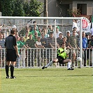 Čtvrtou penaltu série Martin Charvát dokázal zlikvidovat.