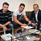 Petr Buchta podepsal smlouvu