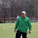 Trenér Pavel Richtrmoc při rozcvičení mužstva