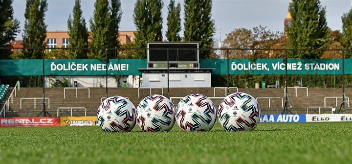 Letní fotbalový kemp se koná ve Velvarech